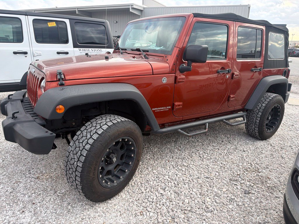 Used 2014 Jeep Wrangler Unlimited Rubicon w/ Dual Top Group AWD/4WD image 8
