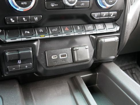 Used 2019 GMC Sierra 1500 AT4 w/ AT4 Premium Package AWD/4WD image 27