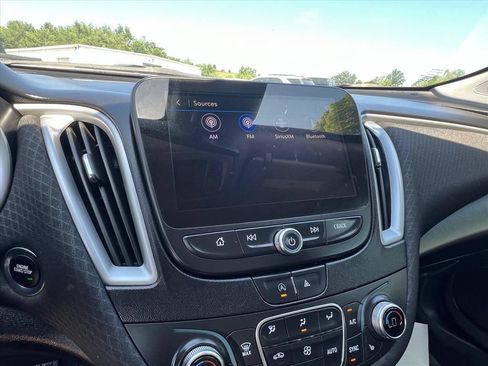 Used 2024 Chevrolet Malibu LT FWD image 20