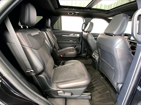 Certified 2025 Ford Explorer ST w/ Sun And Sound Package image 20