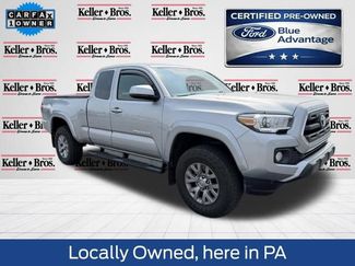 Used 2017 Toyota Tacoma SR5 AWD/4WD video 1