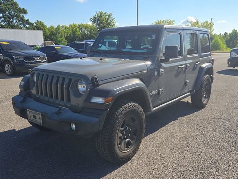 Used 2020 Jeep Wrangler Unlimited Sport AWD/4WD image 3