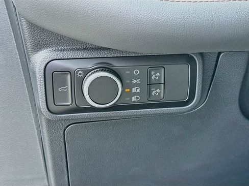 Certified 2025 Ford Explorer Active RWD image 10