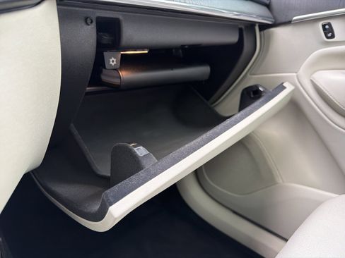 Used 2020 Volvo XC90 T5 Momentum w/ Protection Package Premier image 47