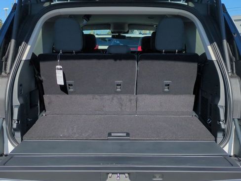 New 2026 Ford Expedition Active image 13