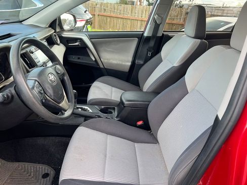 Used 2015 Toyota RAV4 XLE image 5