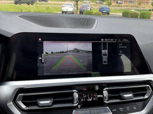 Used 2019 BMW 330i xDrive Sedan w/ Driving Assistance Package AWD/4WD image 14