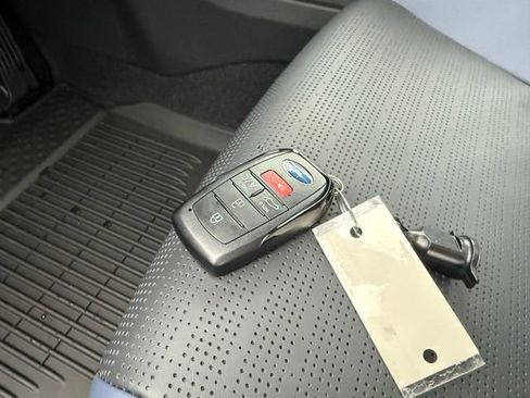 New 2026 Subaru Solterra AWD/4WD image 32