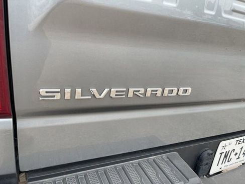 Used 2023 Chevrolet Silverado 1500 Custom image 17