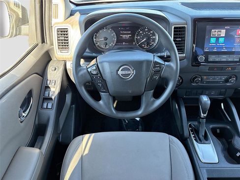 Used 2023 Nissan Frontier SV w/ Tow Package image 23