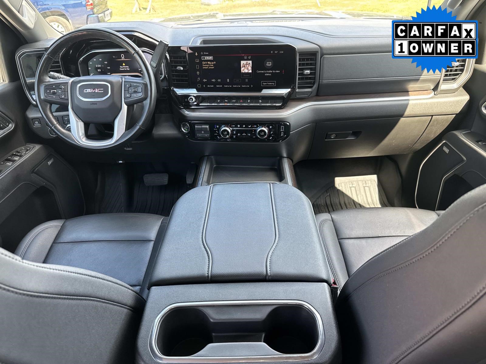 Used 2025 GMC Sierra 2500 SLT w/ SLT Premium Package AWD/4WD image 20