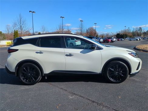Used 2023 Nissan Murano SV w/ SV Midnight Edition Package image 3