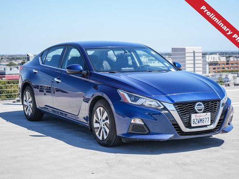 Used 2020 Nissan Altima 2.5 S FWD image 3