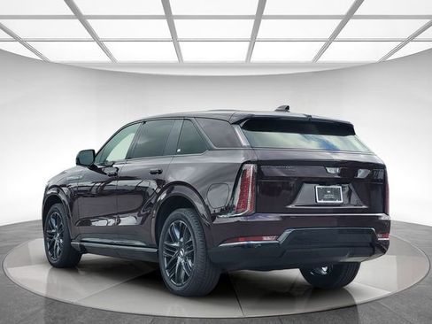 New 2025 Cadillac Escalade IQ Sport 2 w/ LPO, ONYX Package image 7