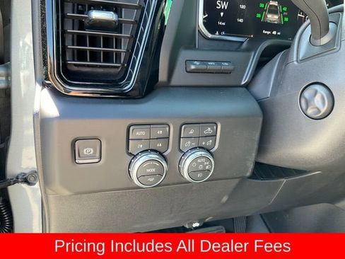 New 2026 GMC Sierra 1500 AT4 w/ AT4 Premium Package AWD/4WD image 8