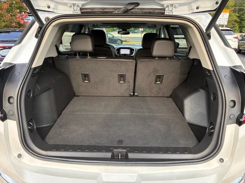 Used 2023 GMC Terrain Denali AWD/4WD image 12