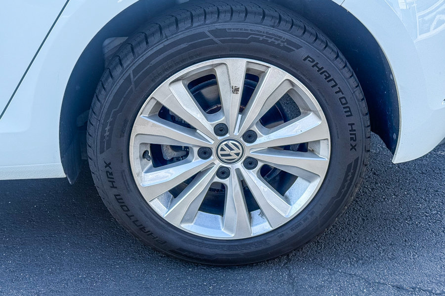 Used 2020 Volkswagen Golf 4-Door FWD image 13