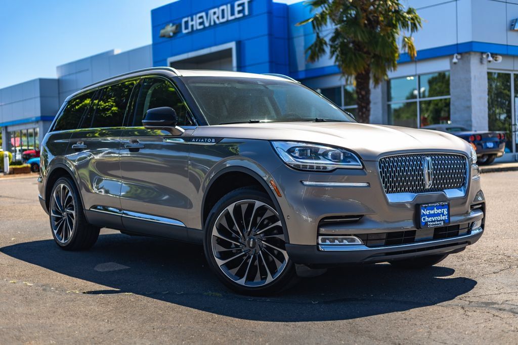 Used 2020 Lincoln Aviator Reserve w/ Equipment Group 202A AWD/4WD image 1