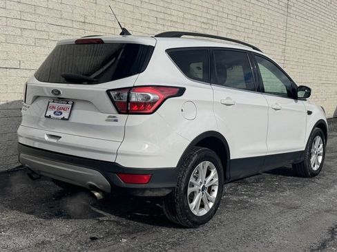 Used 2018 Ford Escape SEL image 9