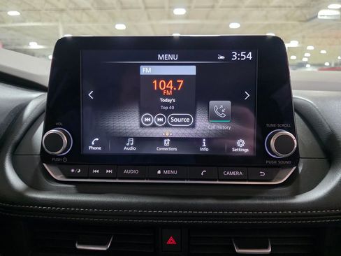 Used 2023 Nissan Rogue SV AWD/4WD image 23