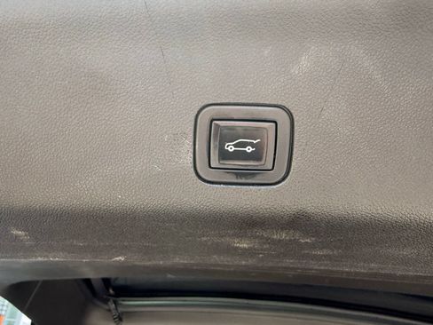 Used 2021 Chevrolet Tahoe High Country AWD/4WD image 34