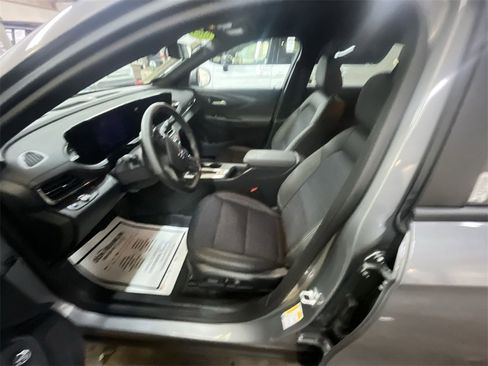 Used 2025 Buick Envista Preferred w/ Convenience I Package image 11