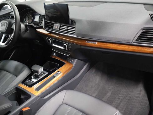 Used 2023 Audi Q5 2.0T Premium w/ Convenience Package AWD/4WD image 6