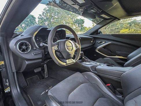Used 2018 Chevrolet Camaro ZL1 w/ LPO, ZL1 Protection Package RWD image 31