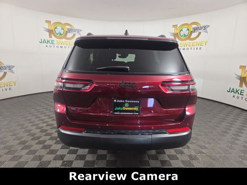 Used 2023 Jeep Grand Cherokee L Laredo AWD/4WD image 7