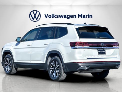 New 2026 Volkswagen Atlas SE image 3