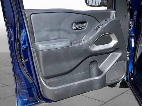 Certified 2022 Nissan Frontier SV RWD image 20