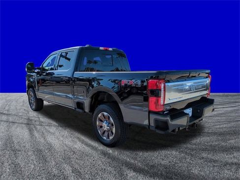 New 2026 Ford F250 King Ranch w/ FX4 Off-Road Package image 6