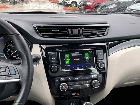 Certified 2022 Nissan Rogue Sport SL w/ Premium Package image 7