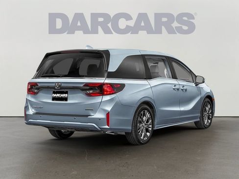 New 2026 Honda Odyssey Touring image 3