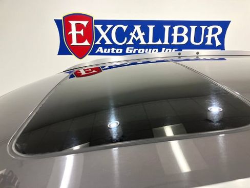 Used 2019 Honda CR-V Touring image 12