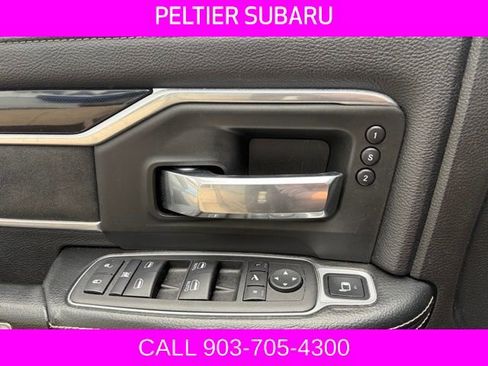 Used 2019 RAM 2500 Laramie w/ Black Appearance Package AWD/4WD image 6