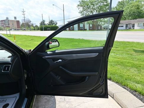 Used 2014 Cadillac CTS V RWD image 18