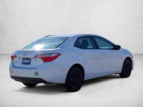 Used 2015 Toyota Corolla L image 3
