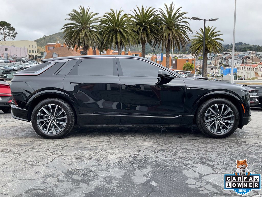 Used 2024 Cadillac Lyriq Sport RWD image 3