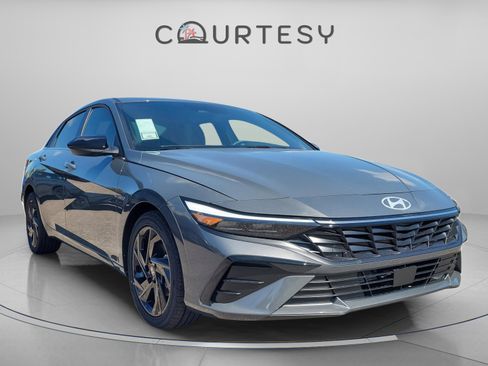 New 2026 Hyundai Elantra SEL Sport w/ Cargo Package image 4