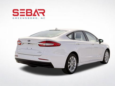 Used 2019 Ford Fusion SE FWD image 7