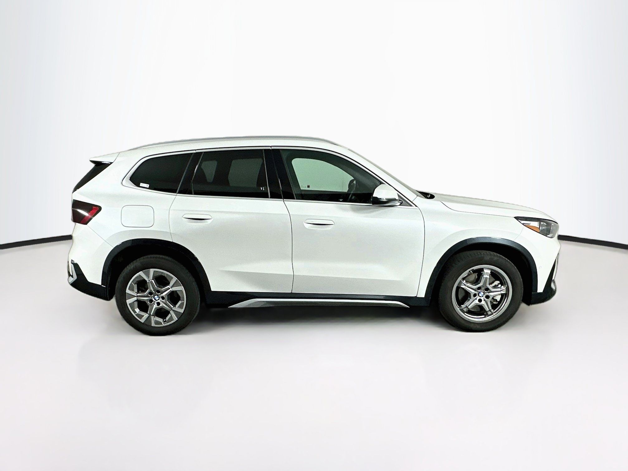 Used 2026 BMW X1 xDrive28i AWD/4WD image 10
