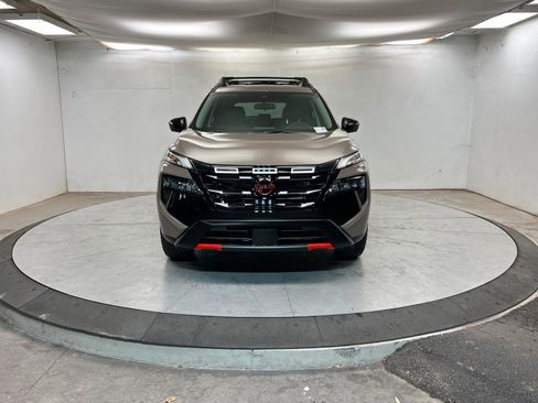 New 2026 Nissan Rogue SV image 8