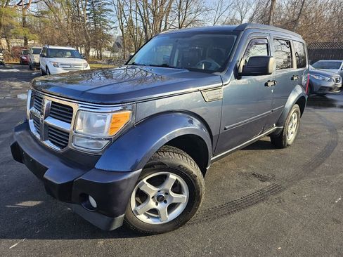 Used 2008 Dodge Nitro SE image 1