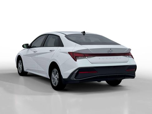 New 2026 Hyundai Elantra SE image 5