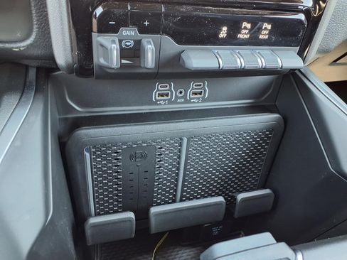 New 2026 RAM 1500 Big Horn AWD/4WD image 6