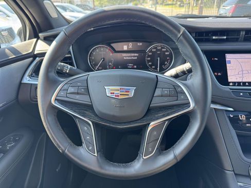 Certified 2023 Cadillac XT5 Premium Luxury AWD/4WD image 15