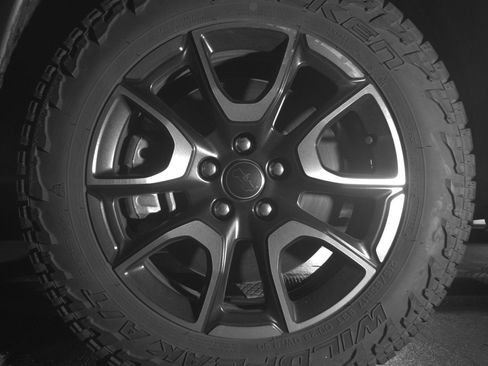 Used 2025 Jeep Compass Trailhawk AWD/4WD image 12