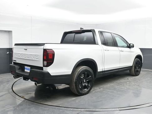 New 2026 Honda Ridgeline Black Edition image 10