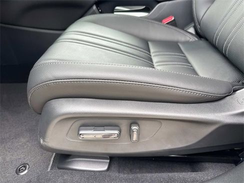 New 2026 Honda HR-V EX-L image 7